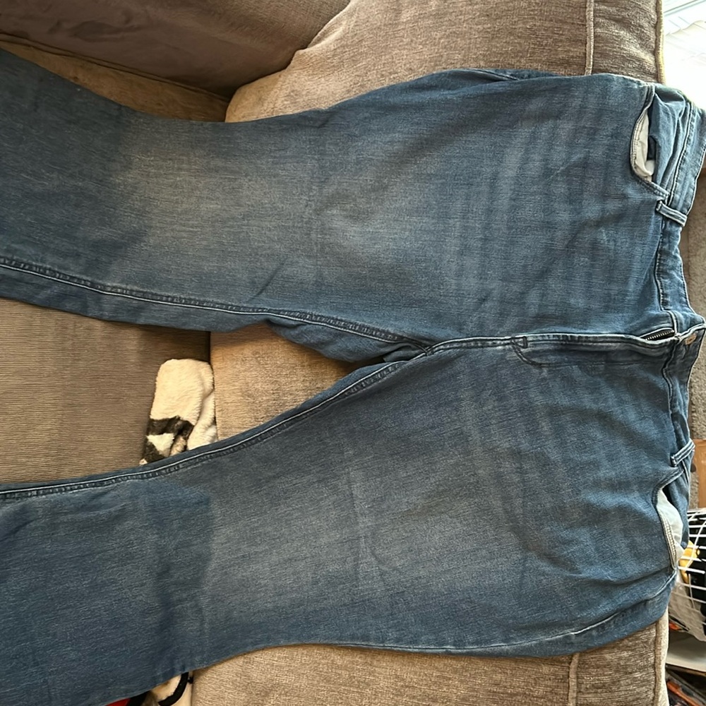 Old
Navy high rise flare jeans